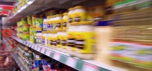 Моющие с канцерогенами, свекла с нитратами и очень опасные детские игрушки  - что продают луганчанам