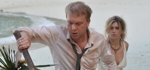 Кинопремьеры: Сергея Светлакова и Веру Брежневу чуть не съели туземцы