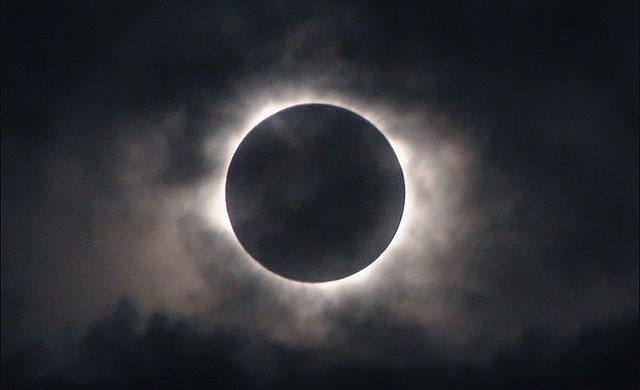 Сегодня - лунное затмение. Фото: astronom-us.ru