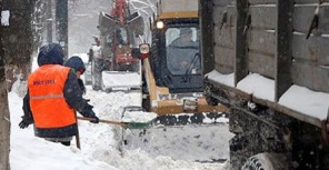 ГАИ и МЧС готовятся убирать снег с улиц города. Фото: 1tvnet.ru