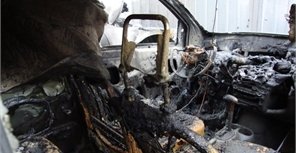 Очевидцы говорят, что машина выгорела полностью. Фото: Татьяна Городецкая