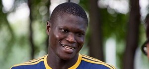 Папа Гуйе поведал, как его не пустили в 