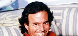 Хулио Иглесиас даст концерт в Киеве