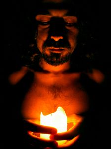 Сектанты привязали роженицу к кровати и лечили молитвами -  ребенок умер