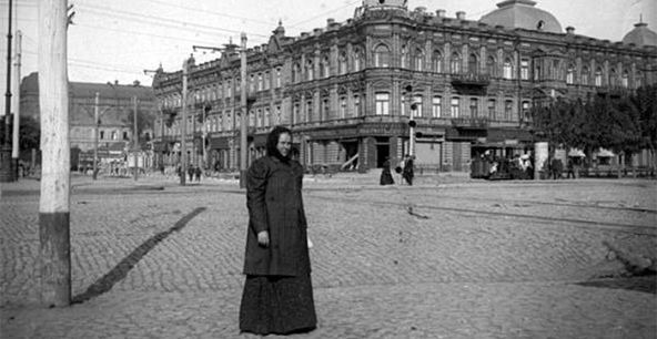 Возле Озерного рынка. Фото: gorod.dp.ua