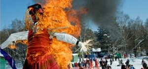 В субботу на Набережной устроят бои стенка на стенку и сожгут соломенное чучело