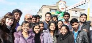 Индийские студенты классно повеселились на луганской Масленице