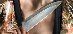 На Шевченковском женщина подрезала любимого на брудершафт