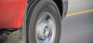 Луганчане выступают против стоянки маршруток возле жилого дома