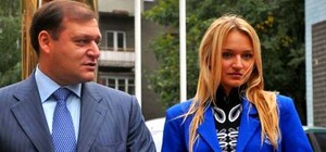 Эффектная дочь Михаила Добкина выкладывает в соцсеть фотоотчеты с клубных тусовок