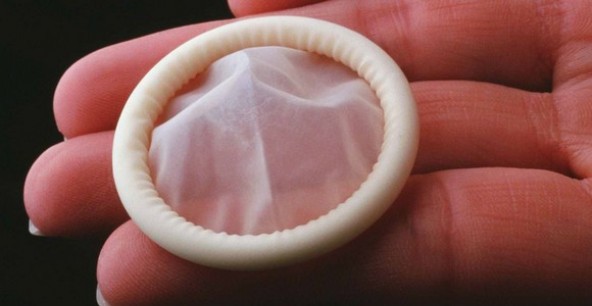 Бесплатные презервативы по случаю Дня семьи. Фото: hronika.info