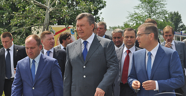 Янукович в Днепропетровске. Фото: Артем Лысенко