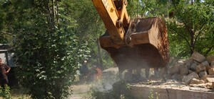 В одесской Лузановке жена милиционера построила дискотеку посреди парка