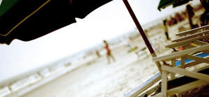 Почем шезлонги, зонтики и развлечения на одесских пляжах: цены