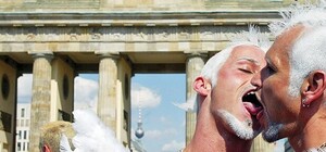 Однополые браки, парады и любовь к секс-меньшинствам: чего хотят крымские геи от натуралов