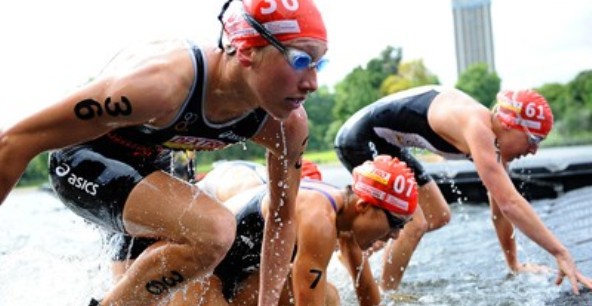 Спортсменам придется поплавать, поездить на велосипеде и пробежаться по шоссе. Фото: futuriti.com