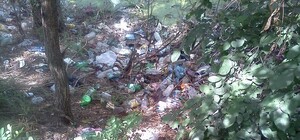 Фрунзенский канал превращается в свалку мусора и отходов. Фотографии