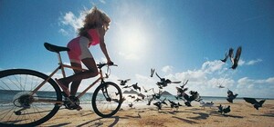 Велопрогулка на Позняках: бесконечные пляжи и песок