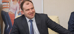 Днепропетровский губернатор оказался беднее своих заместителей