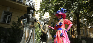 Проня Прокоповна провела экскурсию по Андреевскому - фоторепортаж