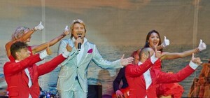 На День Независимости в Севастополе Басков целовался со скрипачкой и заставил танцевать Яцубу