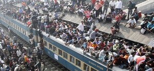 Пассажиры электрички Днепр-Геническ 5 часов ехали стоя с пониженным комфортом