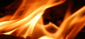 На Московском проспекте 27 трамвай врезался в КАМАЗ и загорелся