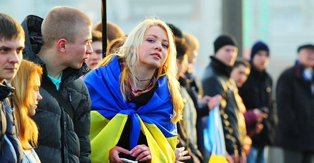 В День Соборности символически объединят правый и левый берега. Фото с сайта radiosvoboda.org