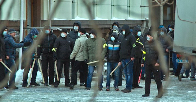 Защитники. Фото Vgorode.ua