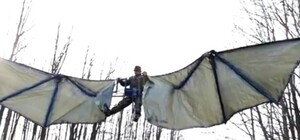 Водитель из Донецка летает на самодельных крыльях