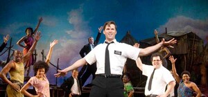 Как живут секты в Симферополе: благословляют финансы и поют караоке