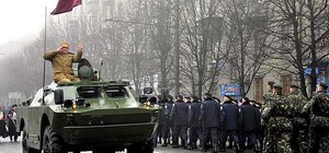 На Набережной прошел парад в честь 25-летия вывода войск из Афганистана