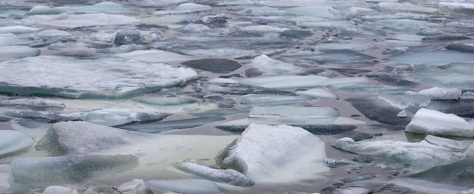 Лед на Днепре. Фото Евгения Кудри