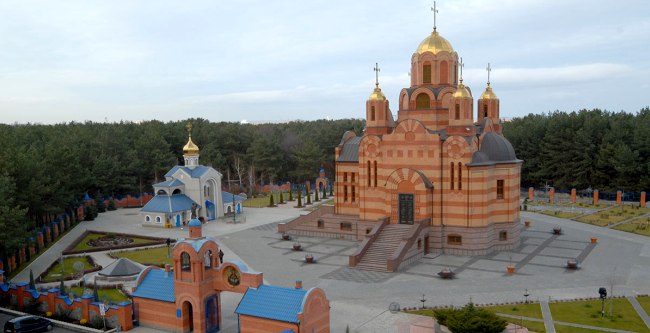 Храм Иверской иконы в Днепропетровске. Фото с сайта leo.cc.ua