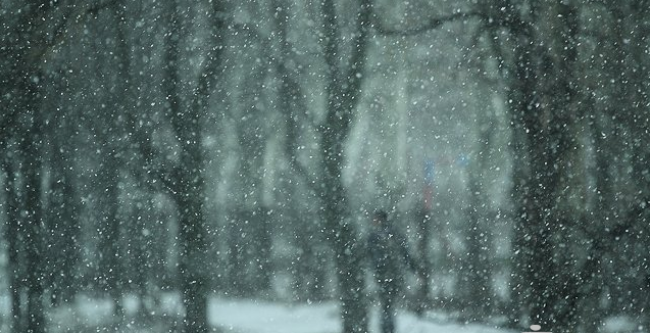 Сегодня еще возможен мелкий снег. Фото Дениса Моторина