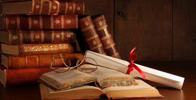 Книги – лучшее, что может подарить писатель миру. Фото с сайта anypics.ru