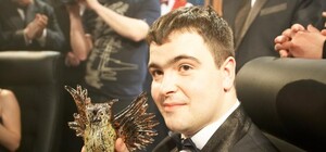 Обладатель хрустальной совы отказался играть в 