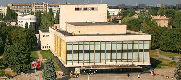 День театра. Фото с сайта restclub.net