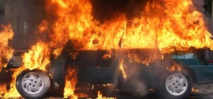 Ночью на Фрунзенском и Западном горели машины