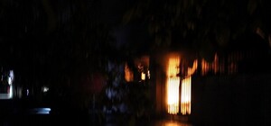 В Днепропетровске сгорела приемная Олега Царева