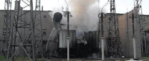 Нападение на завод Коломойского. Фото с сайта v-variant.lg.ua