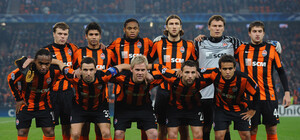 Ахметов не разрешит играть 