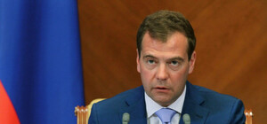 Медведев: Крым получит 2,5 млрд рублей на водоснабжение