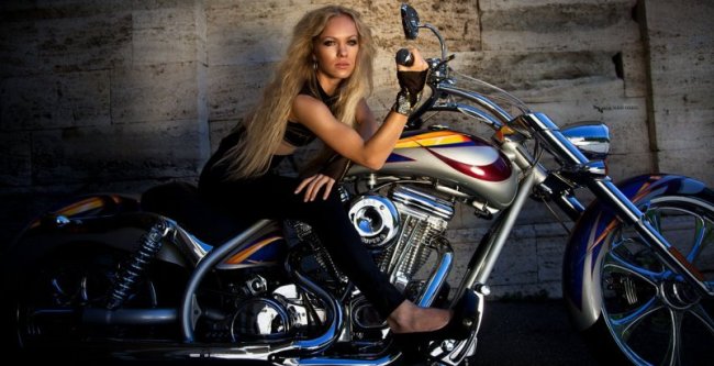С Днем мотоциклиста. Фото с сайта bikepost.ru