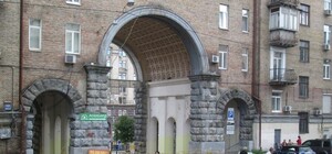 С Крещатика убрали еще одну баррикаду