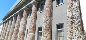 На Карла Маркса незаконно реконструируют уникальное здание