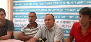 Представители обкома КПУ: 