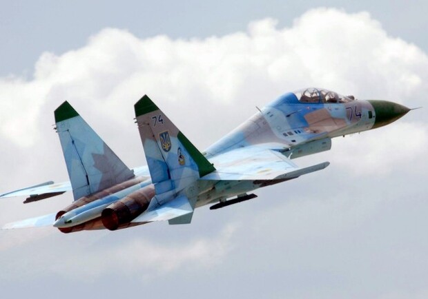 Над Днепропетровском вчера летала военная авиация. Фото с сайта np.pl.ua