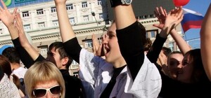 ДНРовцы на площади Ленина отметили 