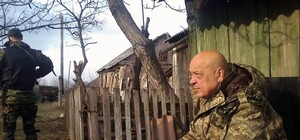 Москаль привез в Крымское гуманитарку, и село тут же стали обстреливать 